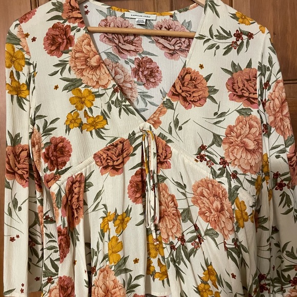 Flowy floral blouse - Picture 3 of 4
